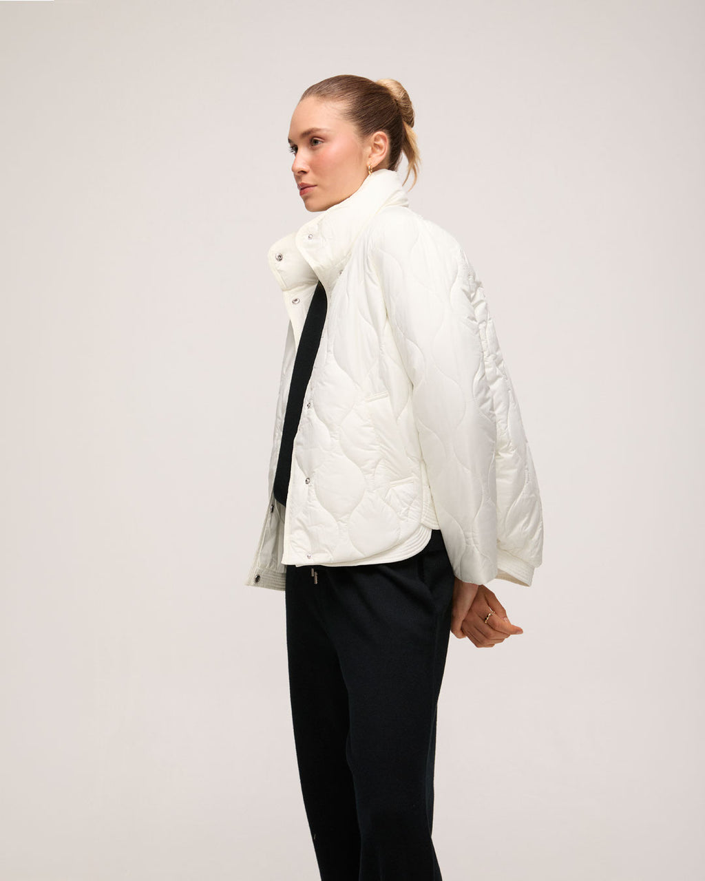 Jaqueta em Nylon - Off White