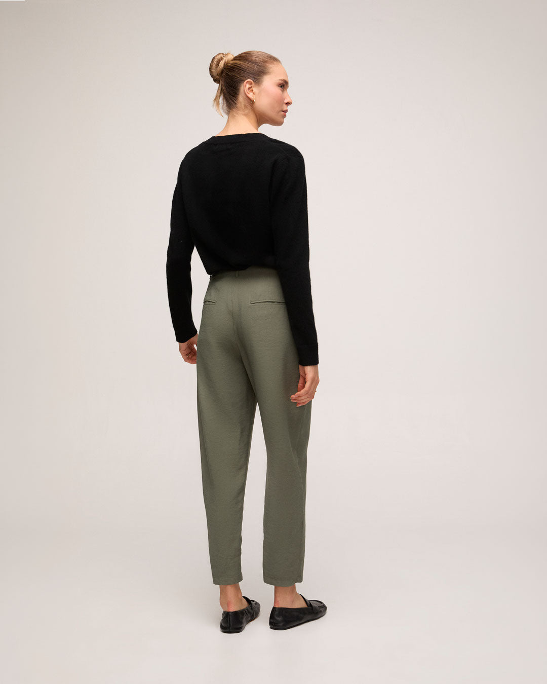 Calça em Alfaiataria de Viscose - Verde Militar