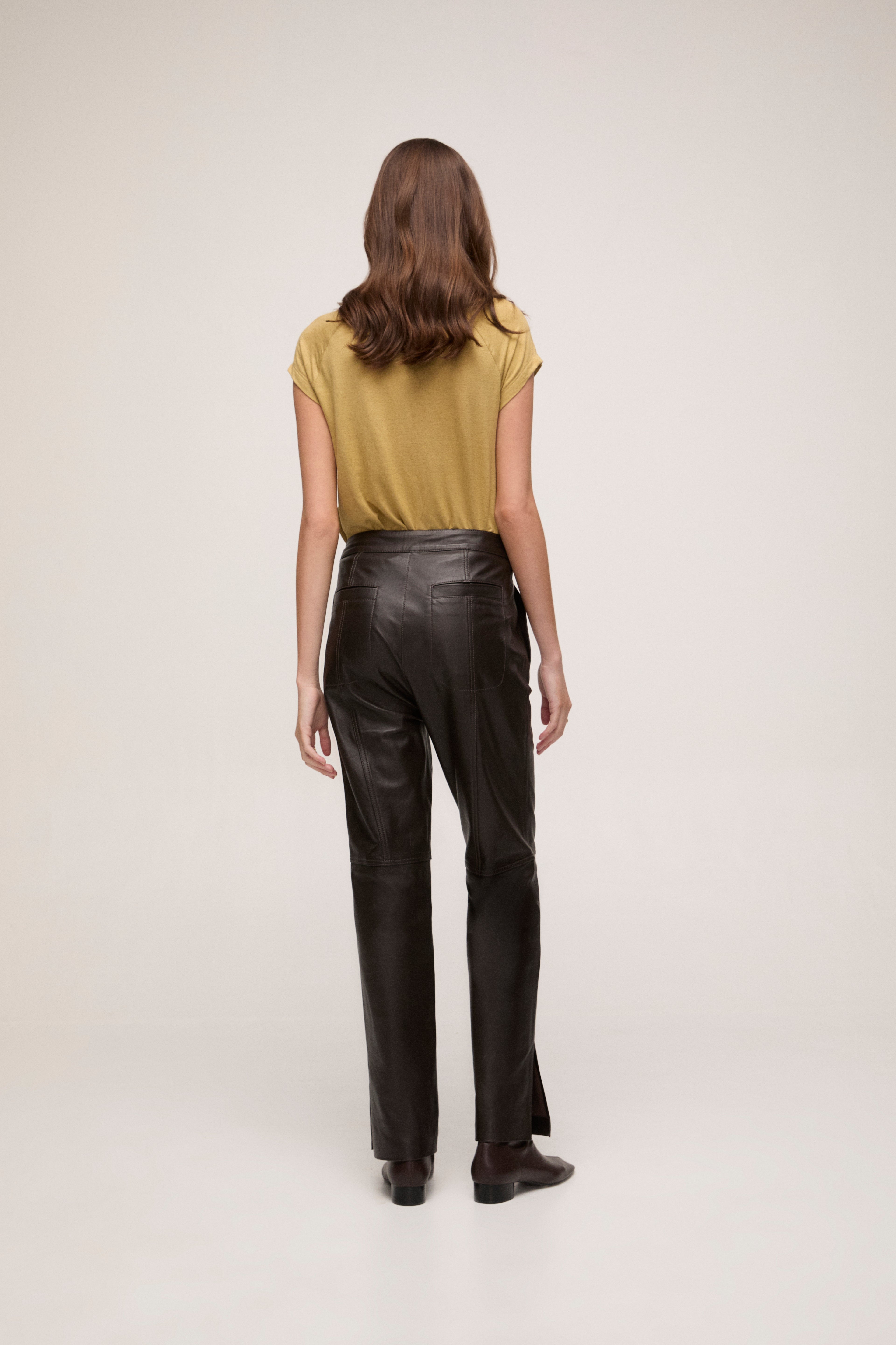 Calça em Couro - Marrom