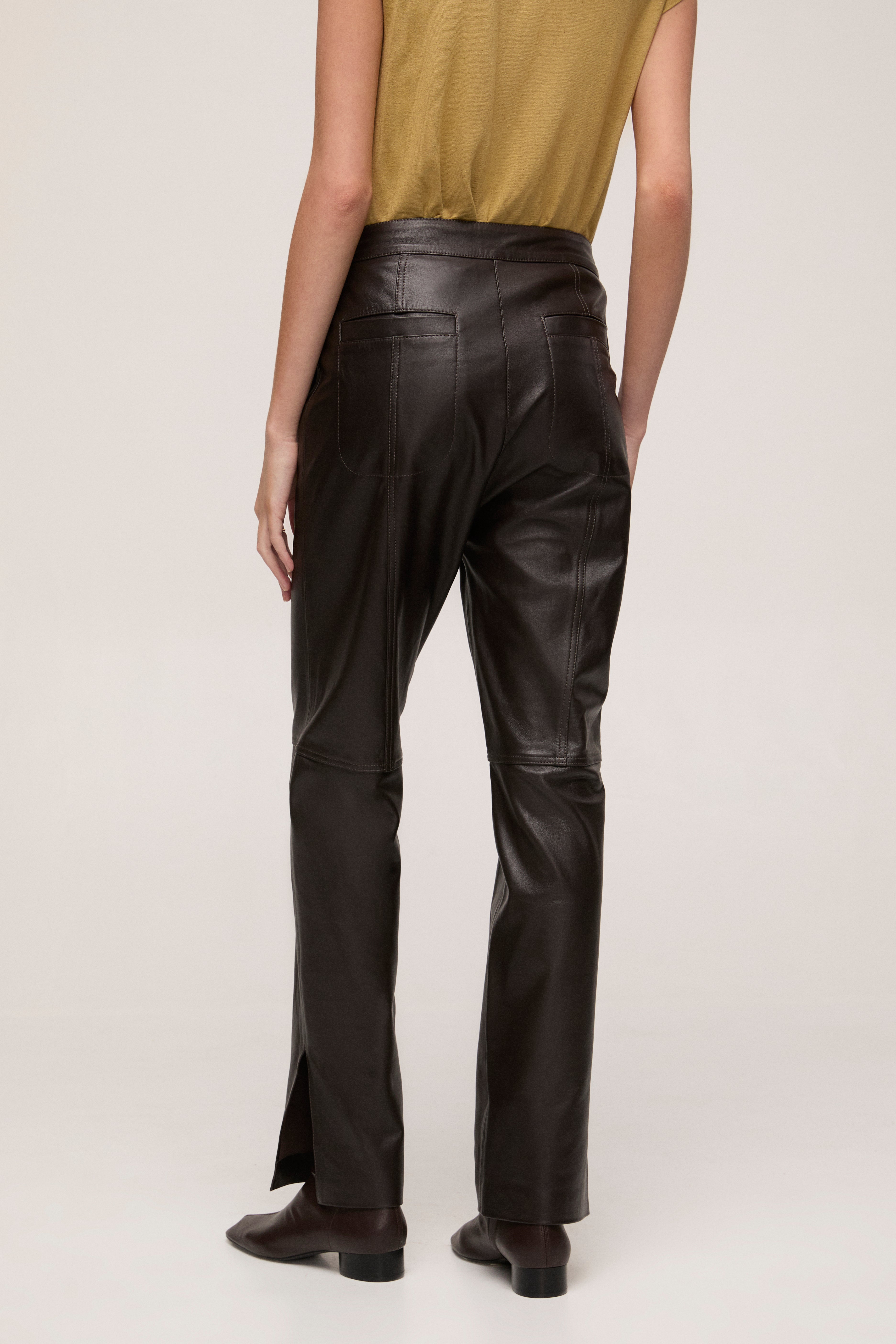 Calça em Couro - Marrom