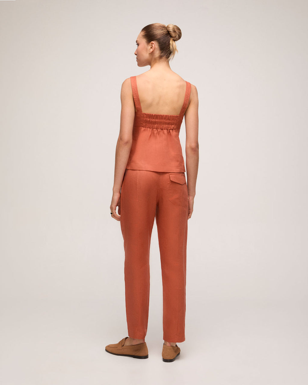 Blusa em Linho com decote - Laranja Queimado