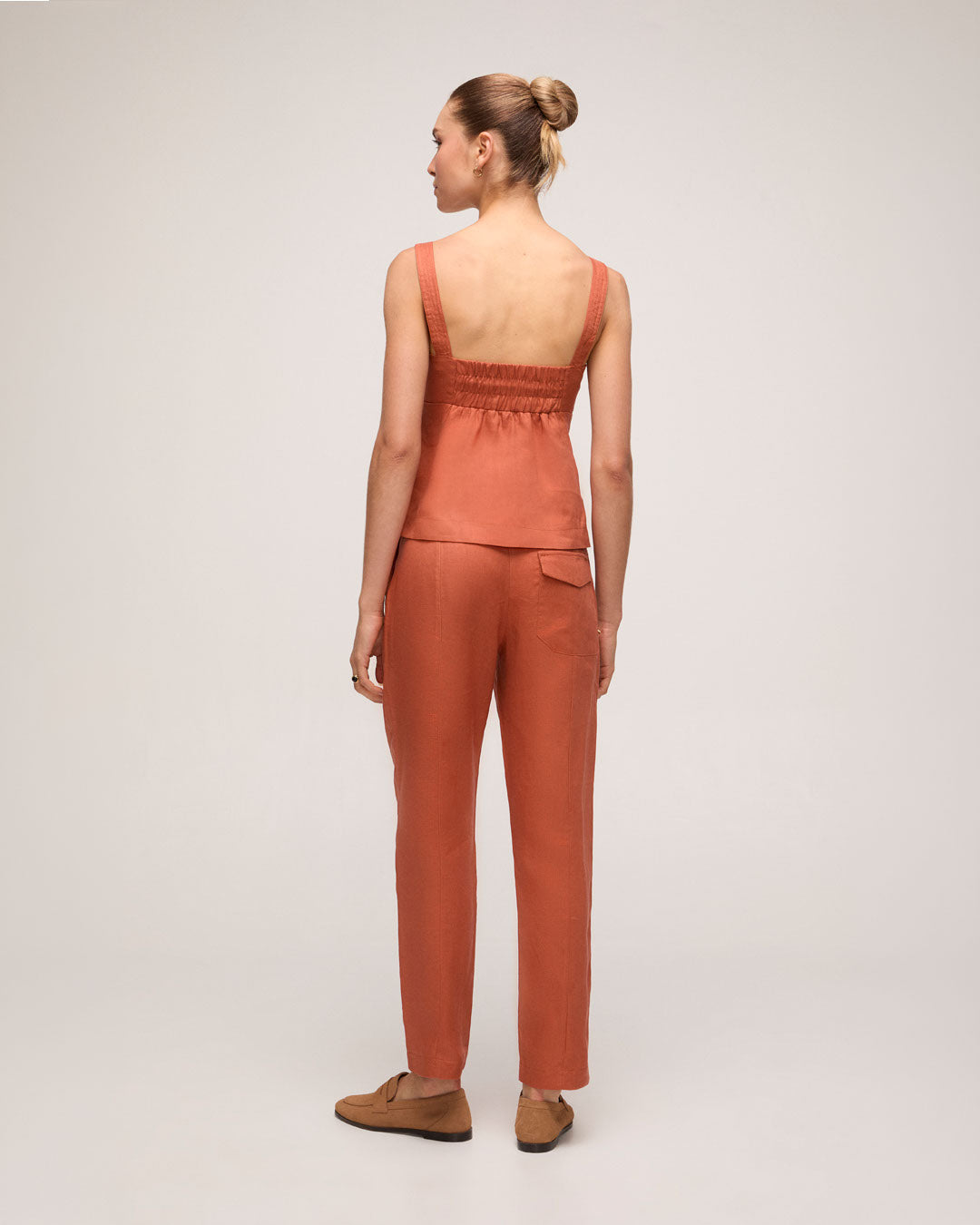Blusa em Linho com decote - Laranja Queimado