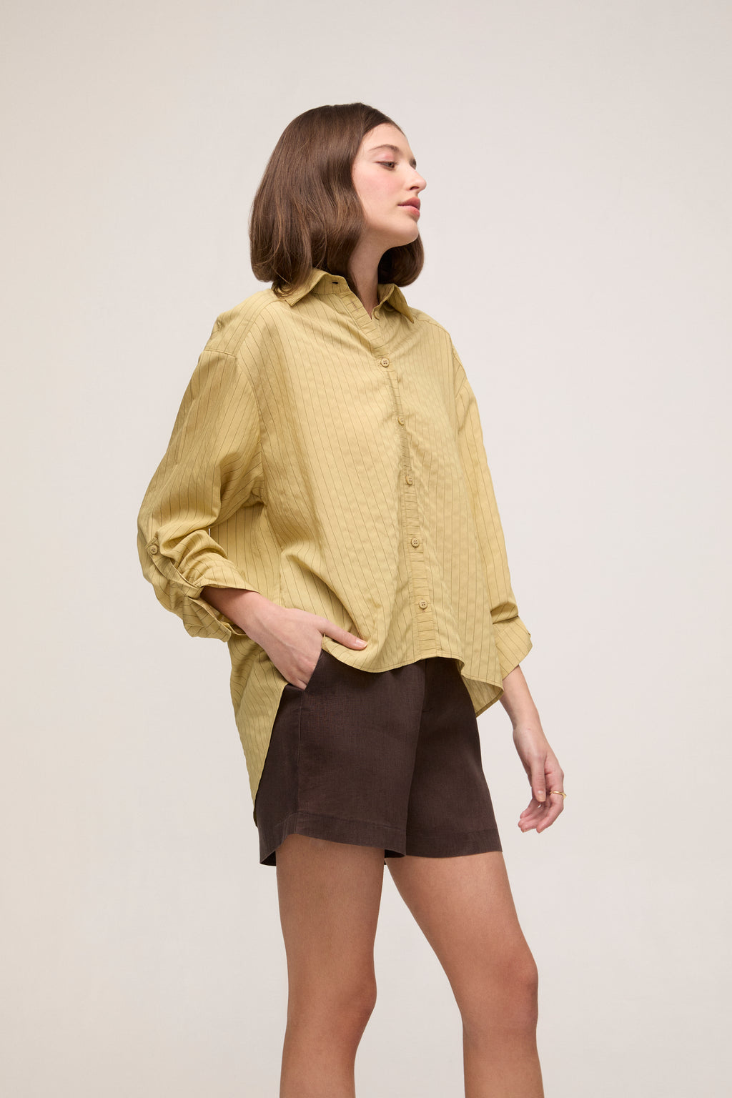 Shorts em Linho - Marrom