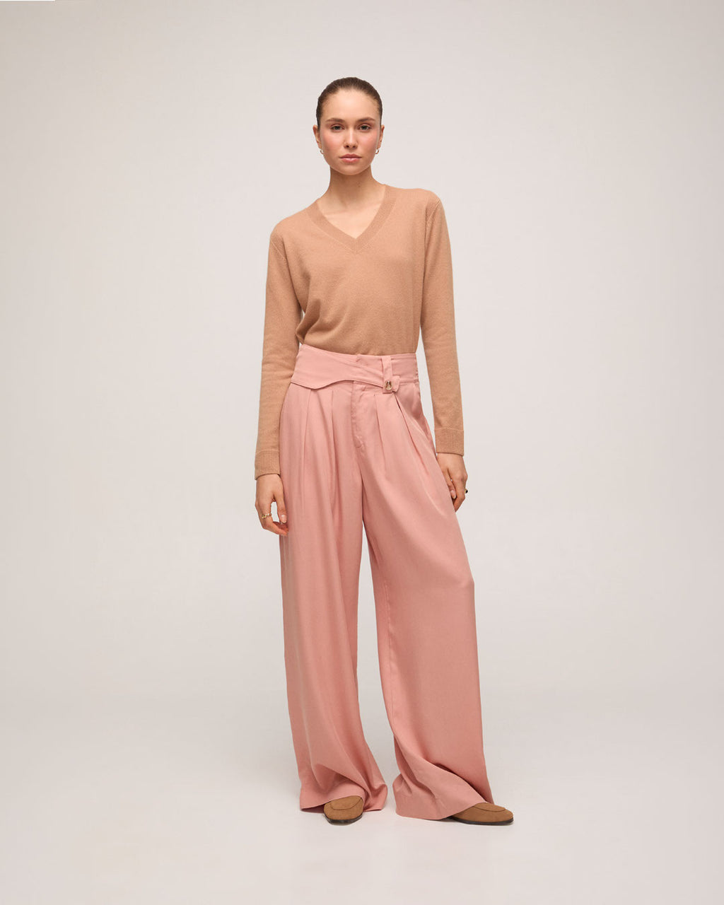 Suéter 100% cashmere gola V - Caramelo