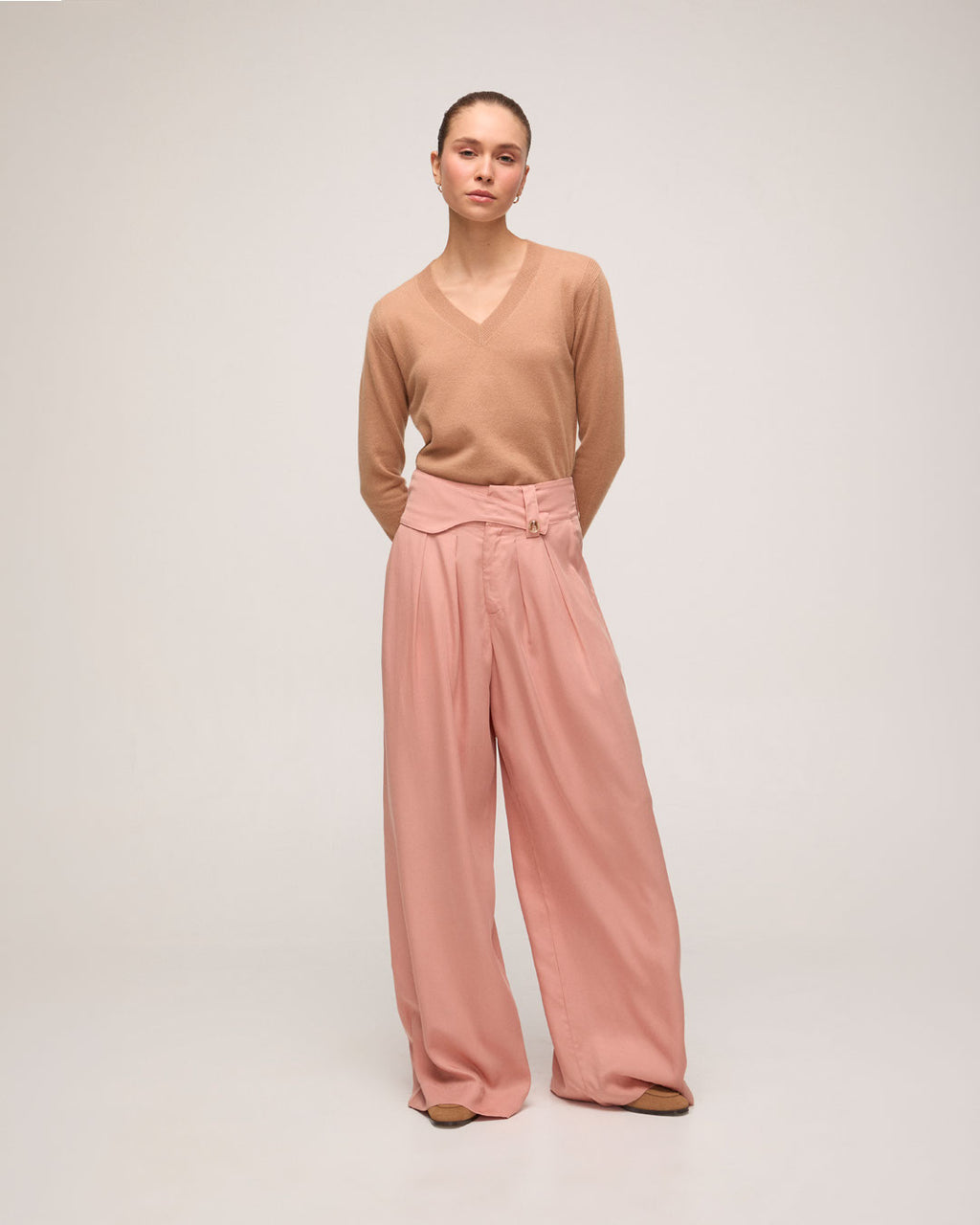 Suéter 100% cashmere gola V - Caramelo