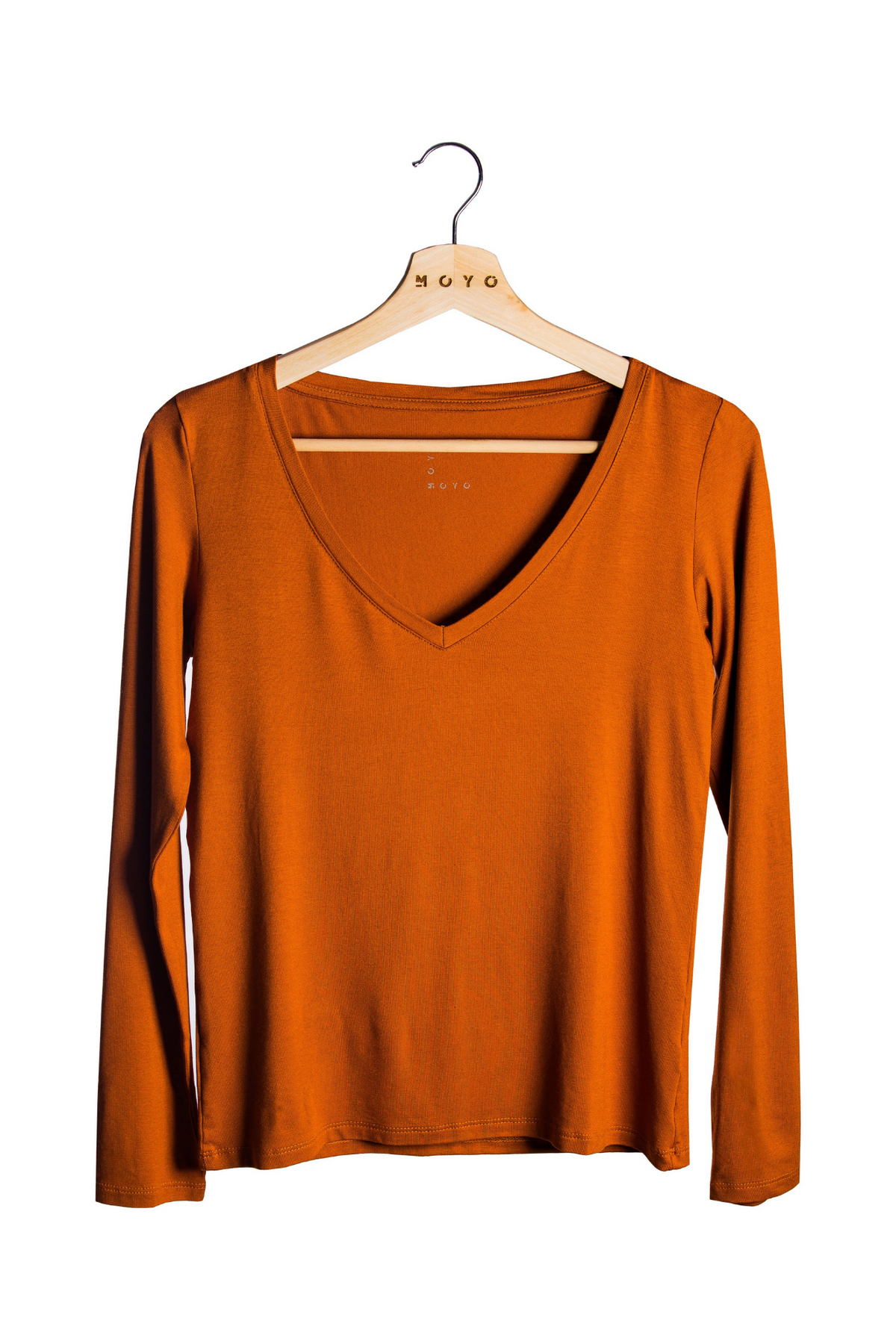 Blusa Manga Longa em Viscose Conhaque Gola V