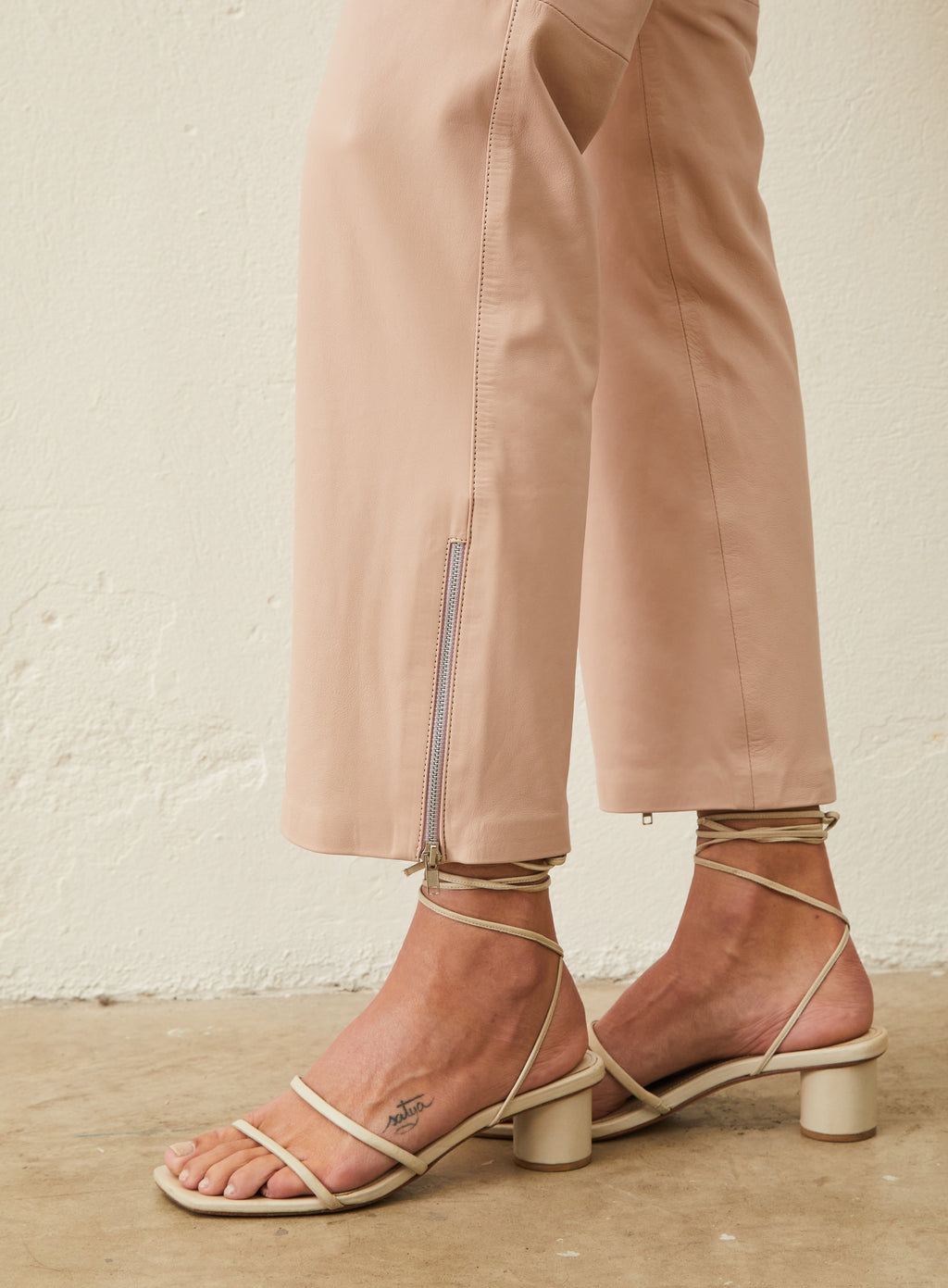 Calça Capri De Couro - Rosa