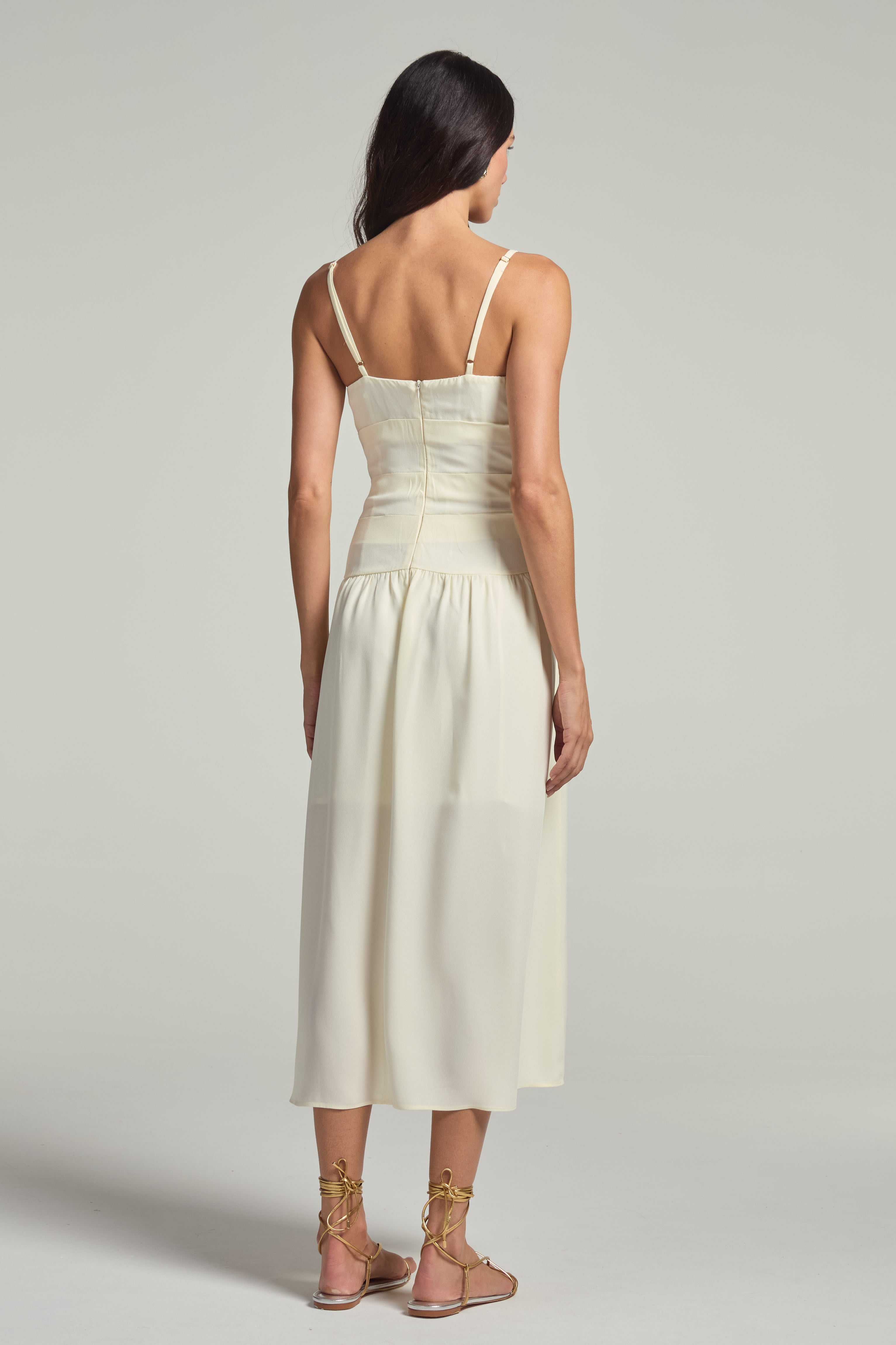 Vestido em crepe - Papel