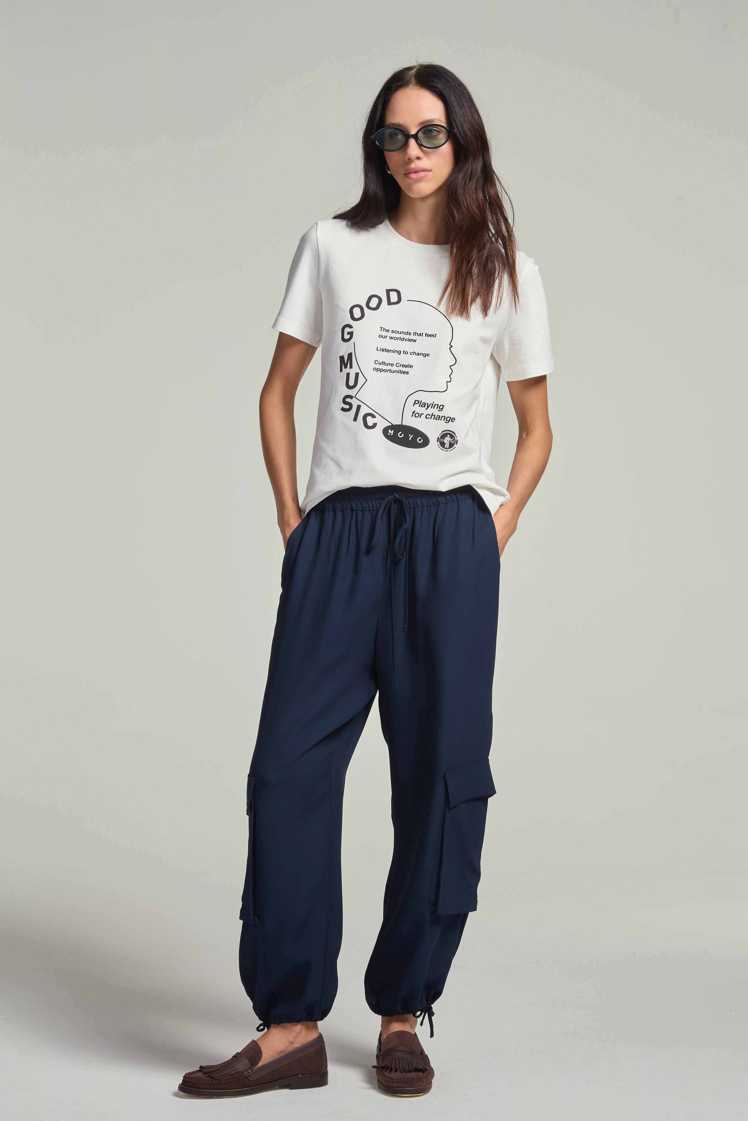 Calça em crepe com cordão - Marinho