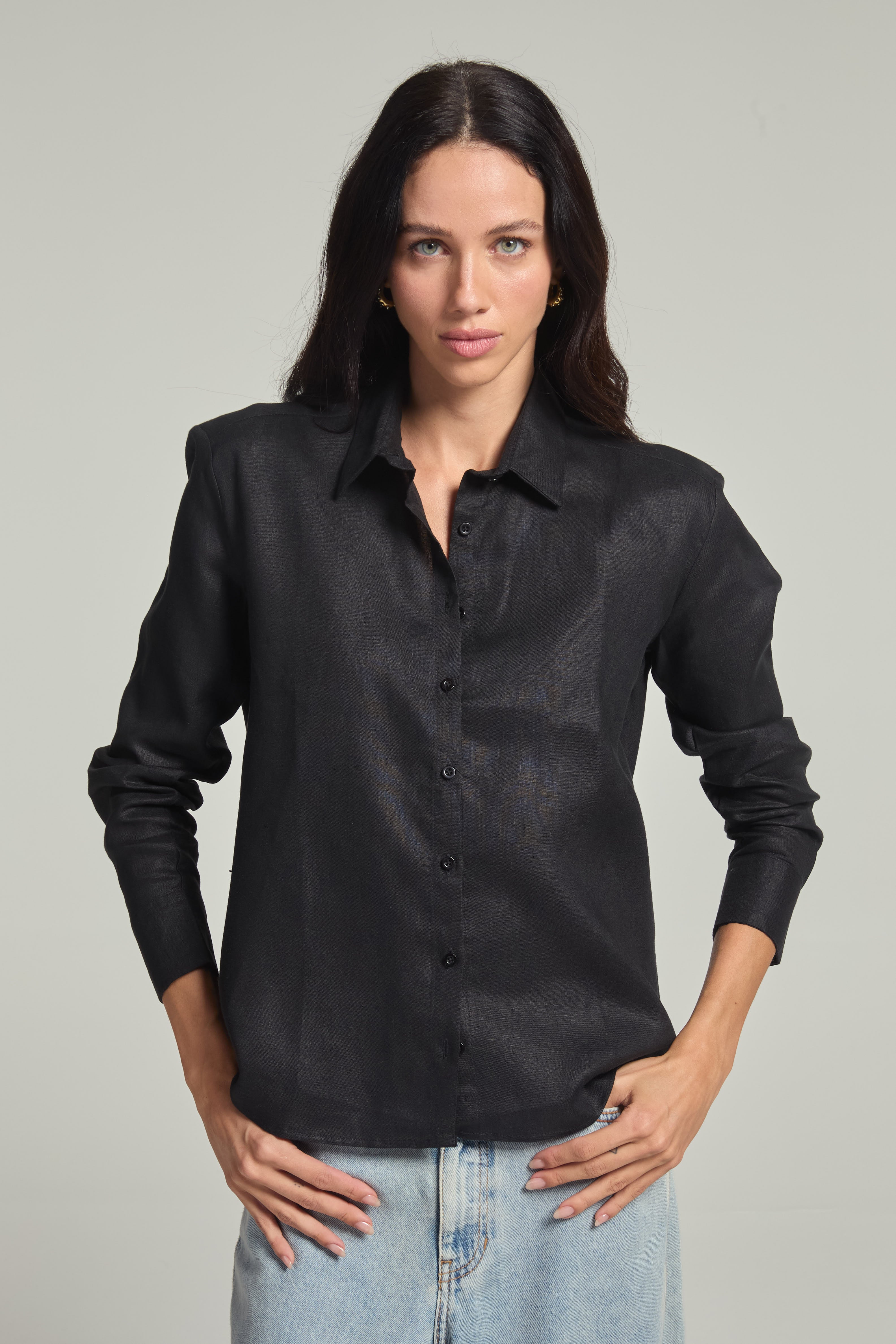 Camisa em linho - Preta