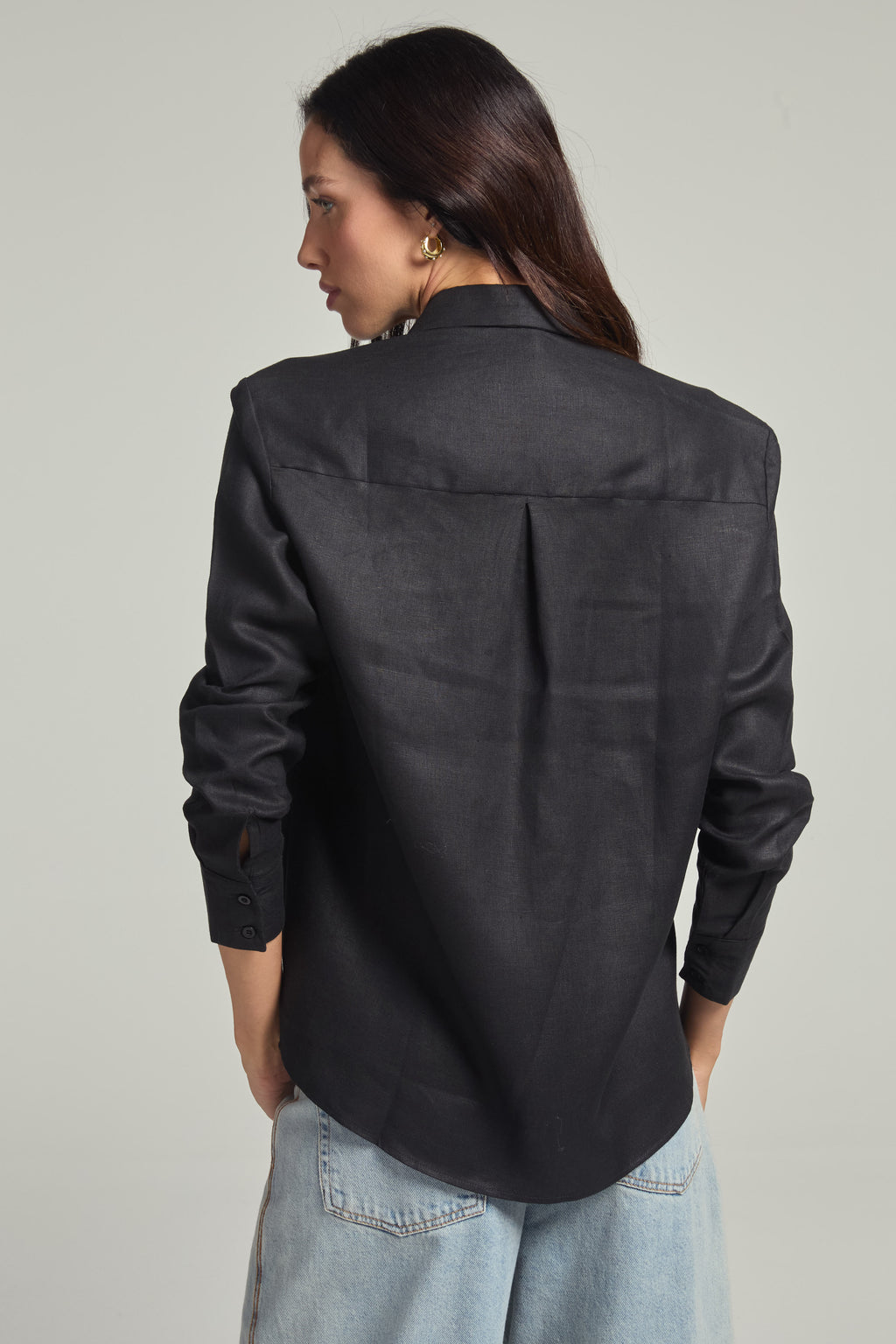 Camisa em linho - Preta