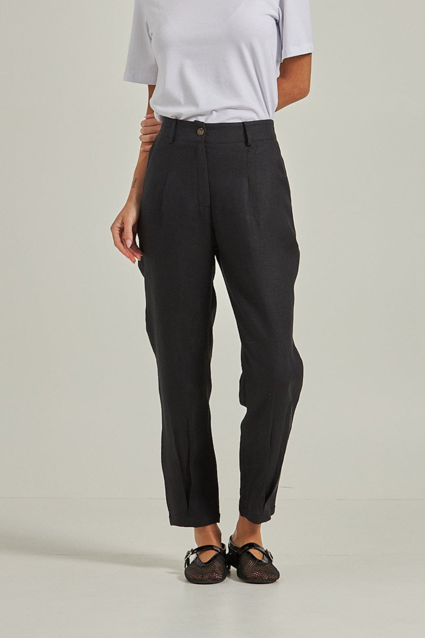 Calça cenoura Linho - Preto