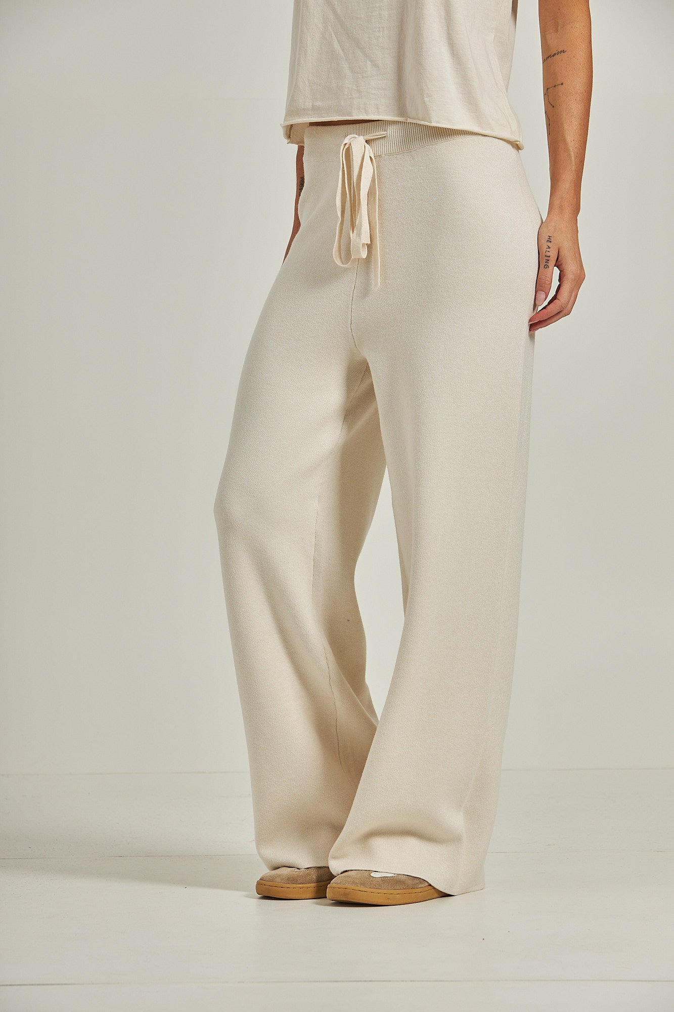 Calça wide tricot - Off