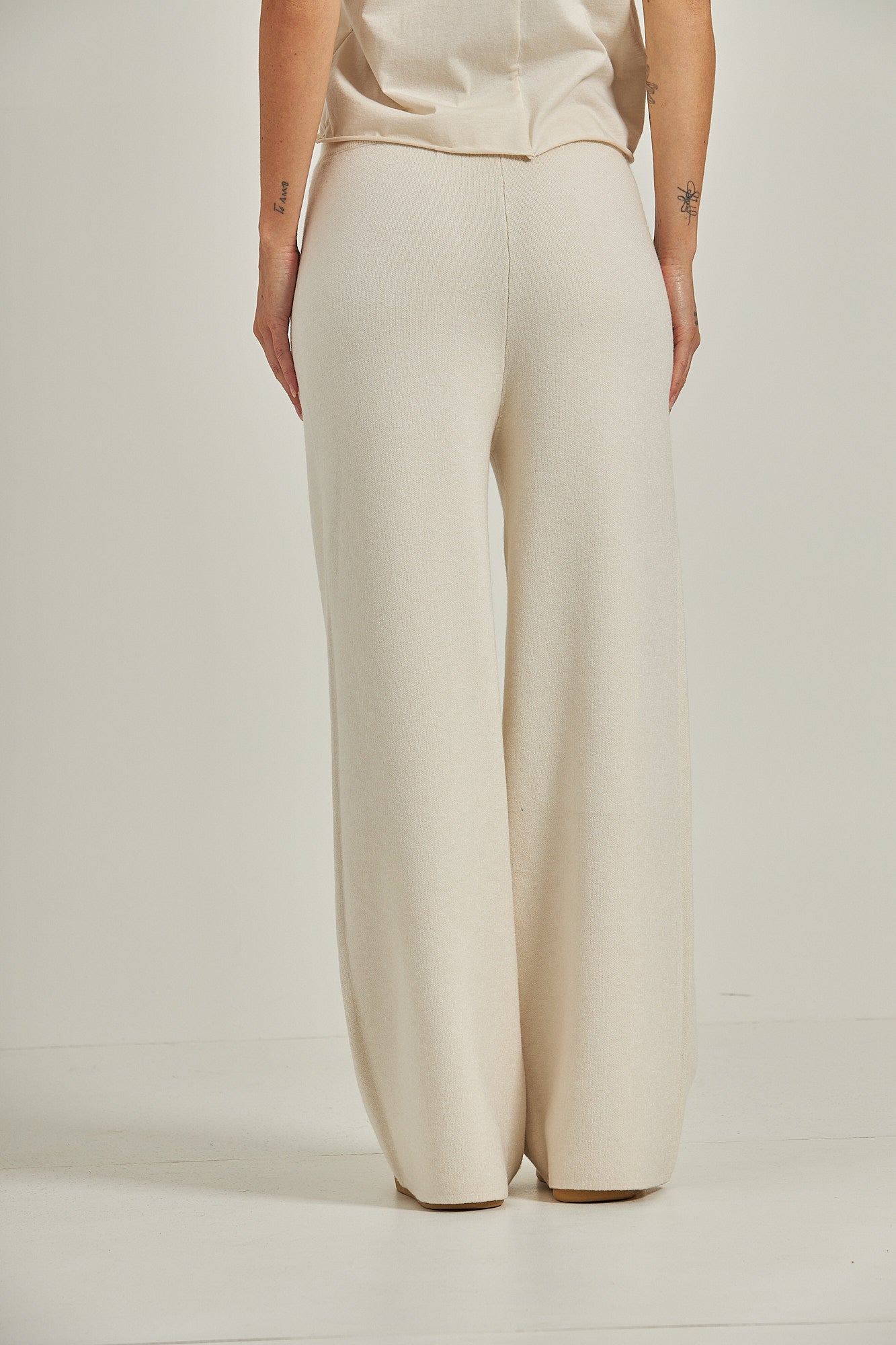 Calça wide tricot - Off