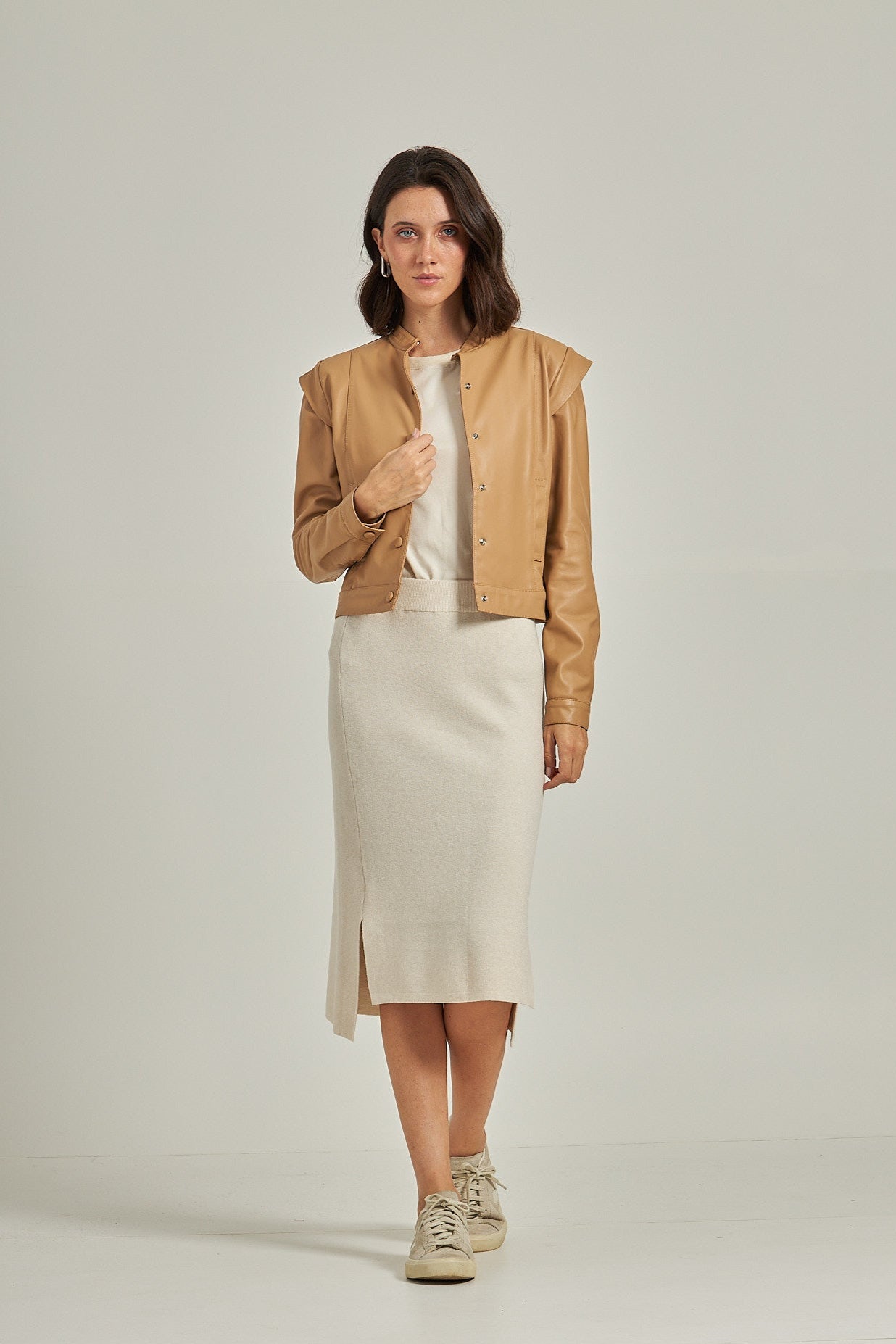 Jaqueta couro ombreira - Caramelo