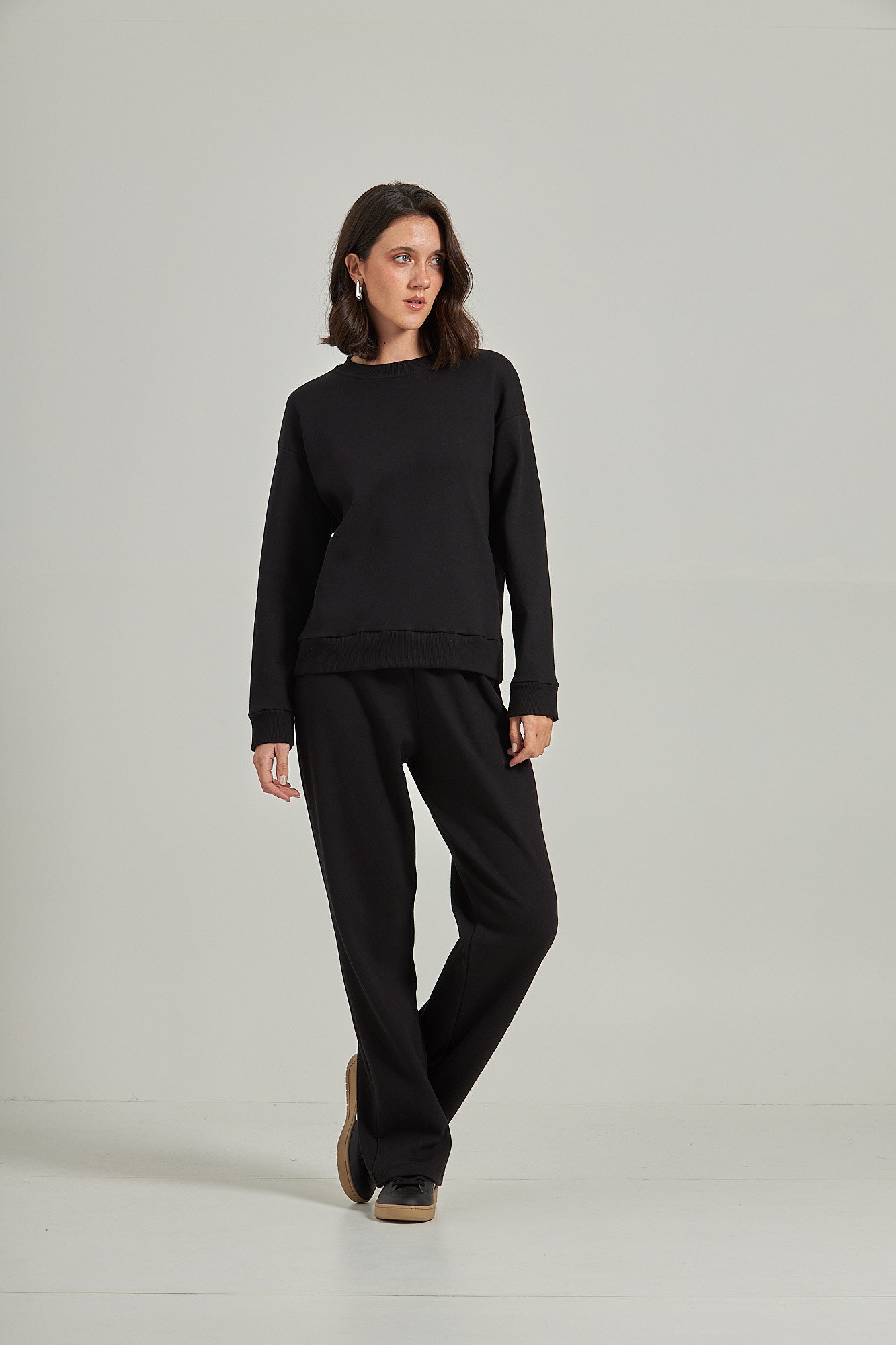 Blusa mg longa Infinity - Preto