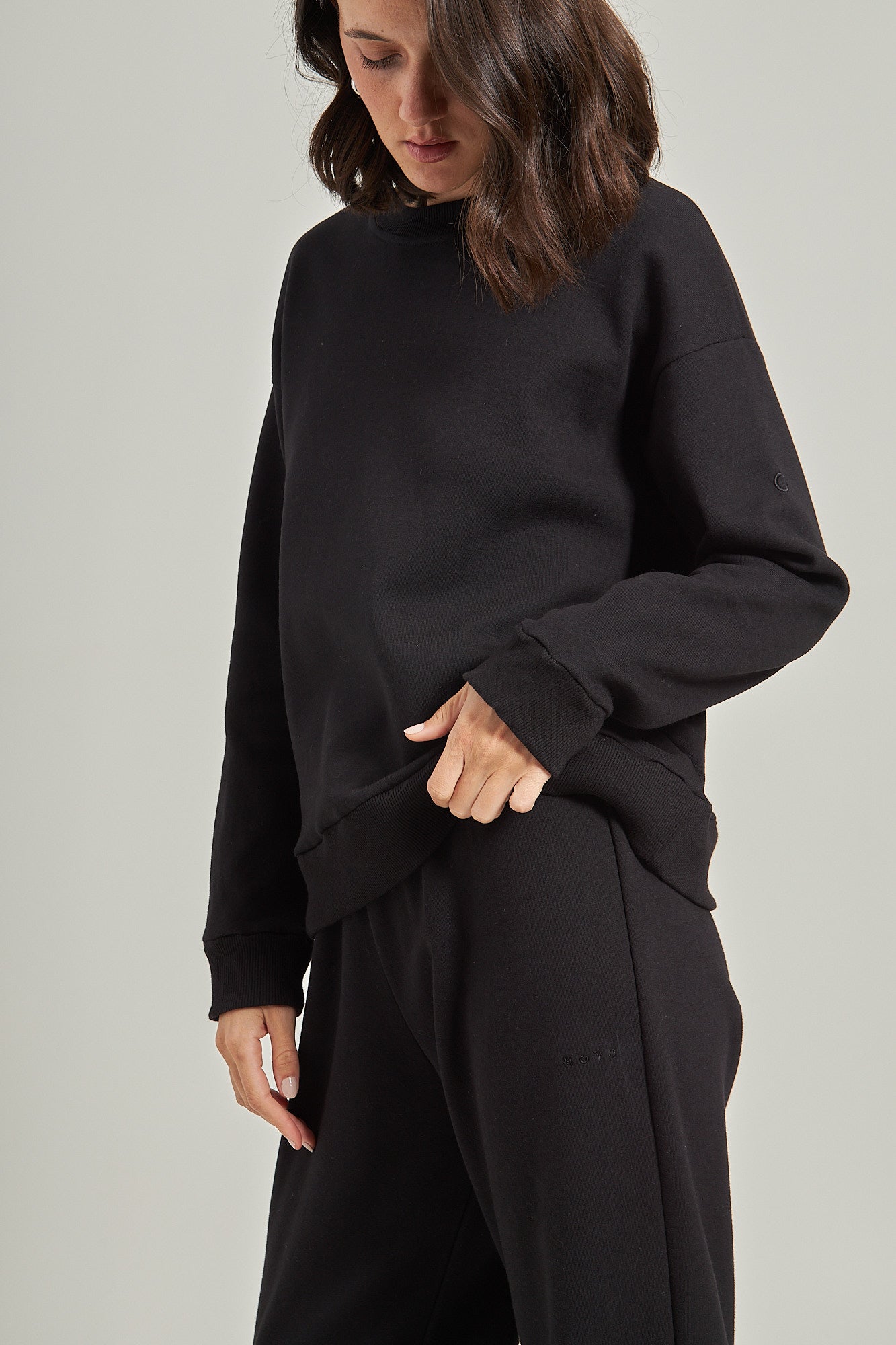 Blusa mg longa Infinity - Preto