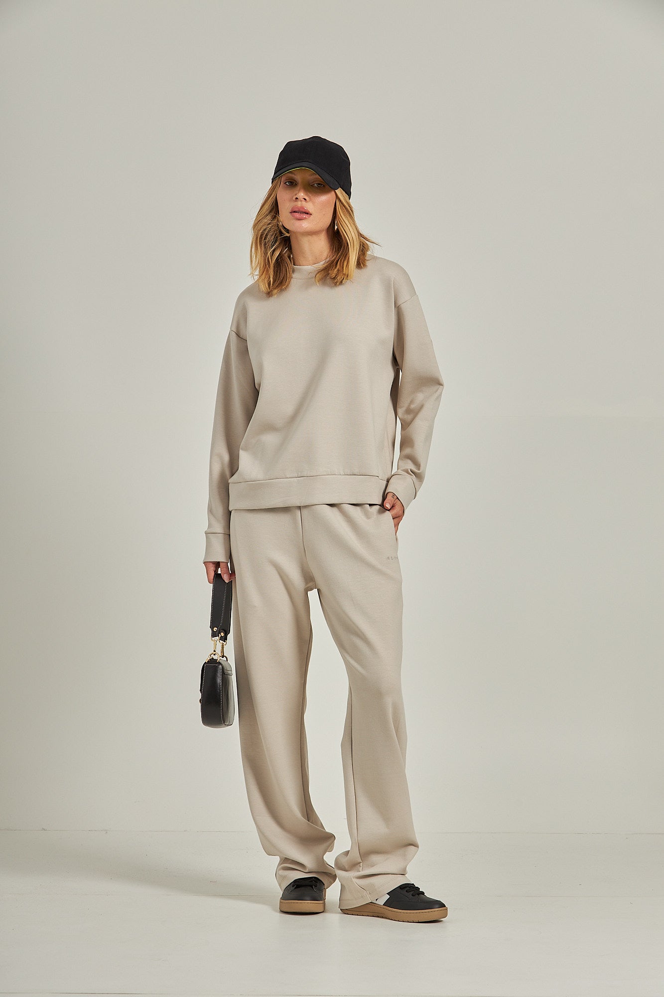 Blusa mg longa Infinity - Cinza