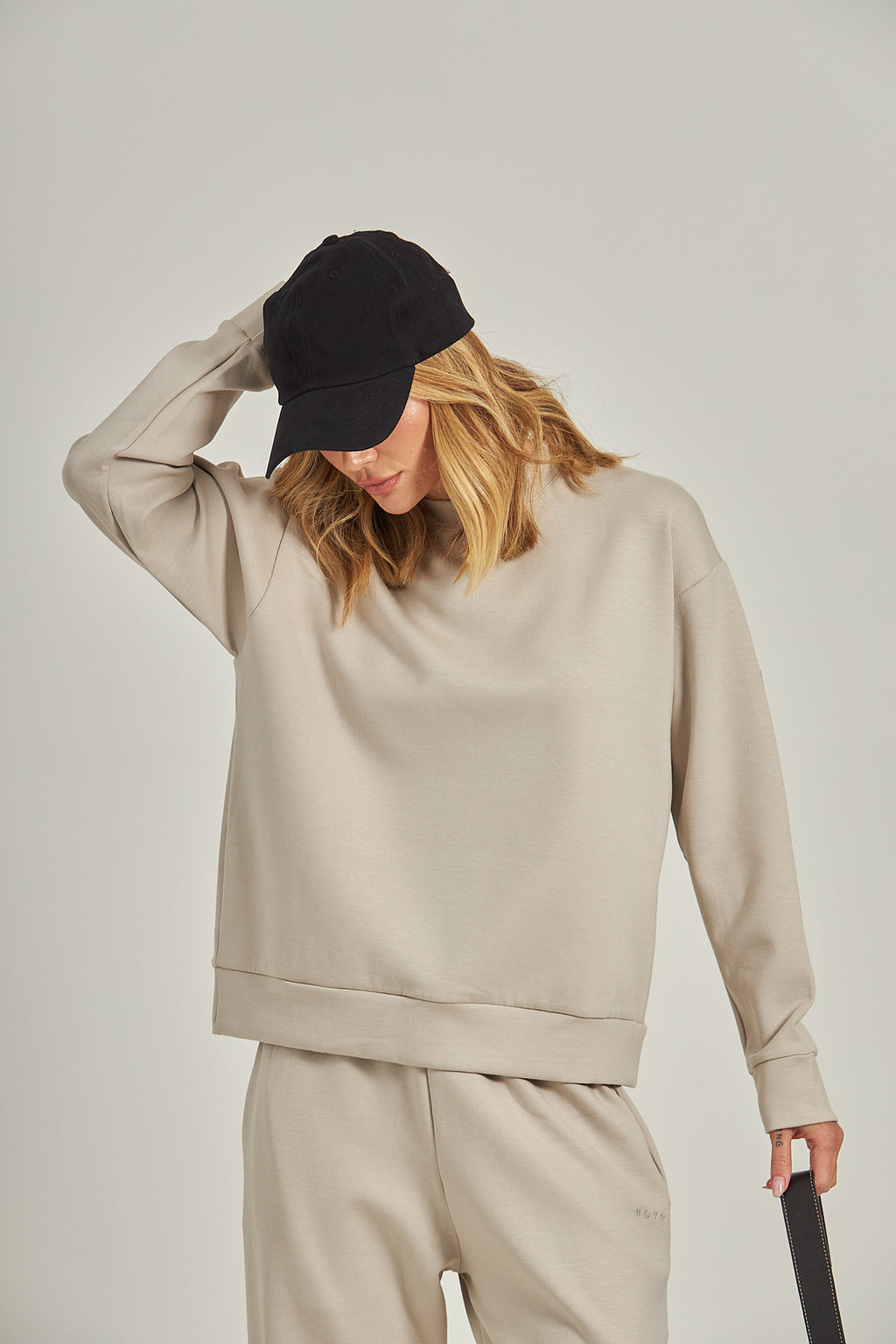 Blusa mg longa Infinity - Cinza