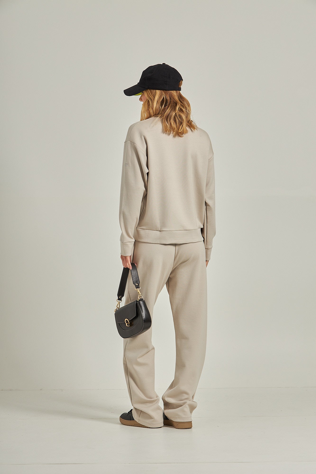 Blusa mg longa Infinity - Cinza