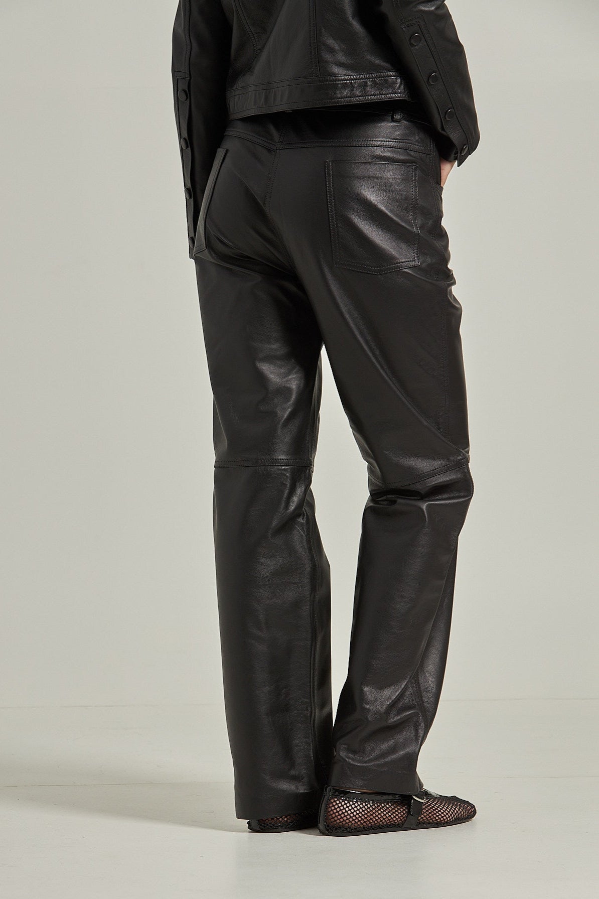 Calça couro estilo jeans - Preto