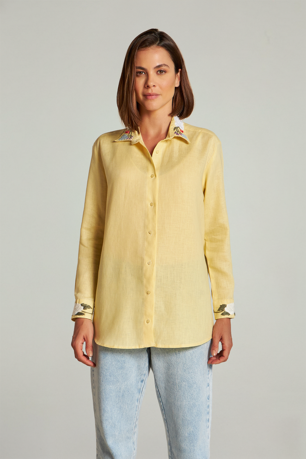 Camisão em linho bordado - Amarelo