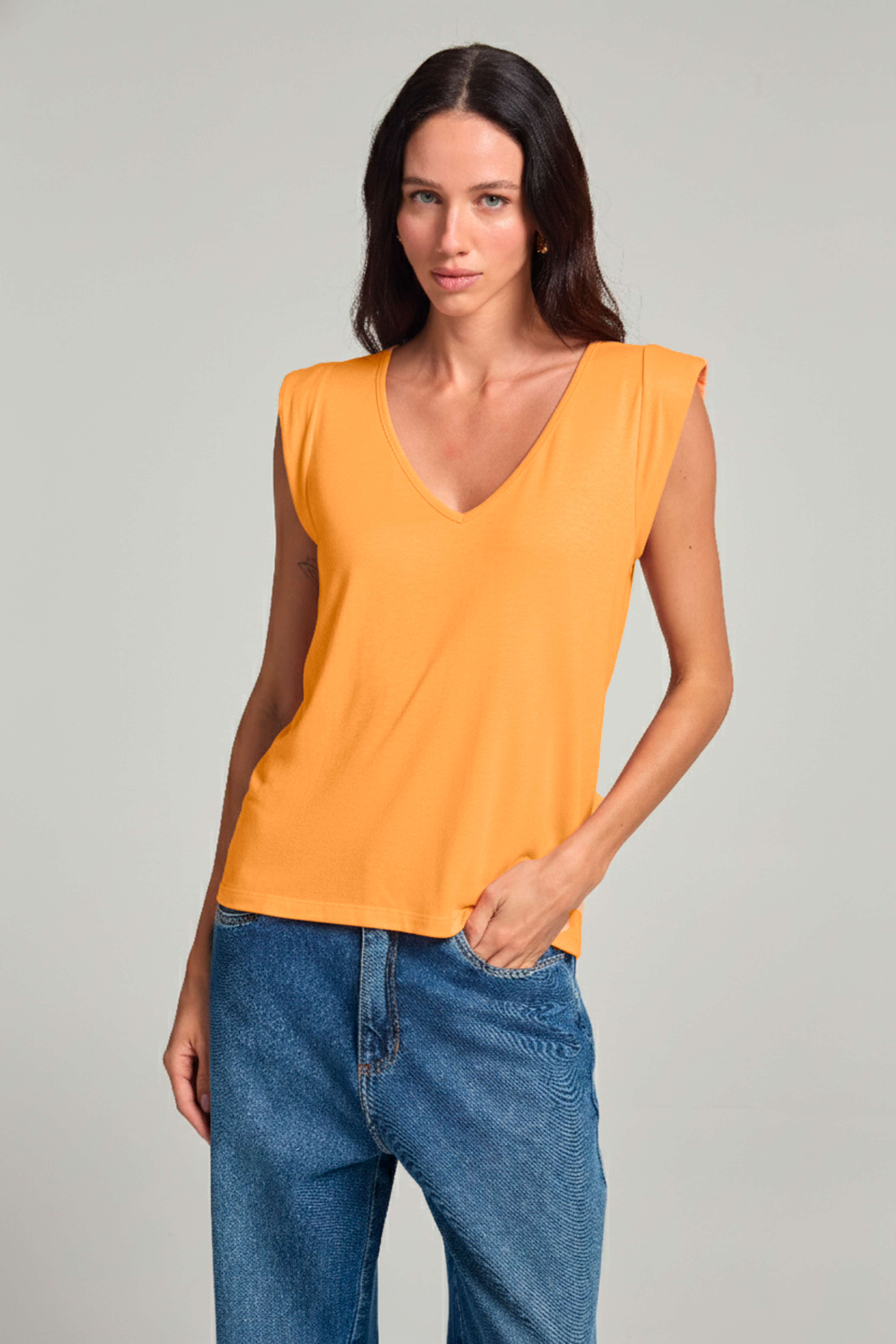 Regata babados em viscolinho - Amarelo