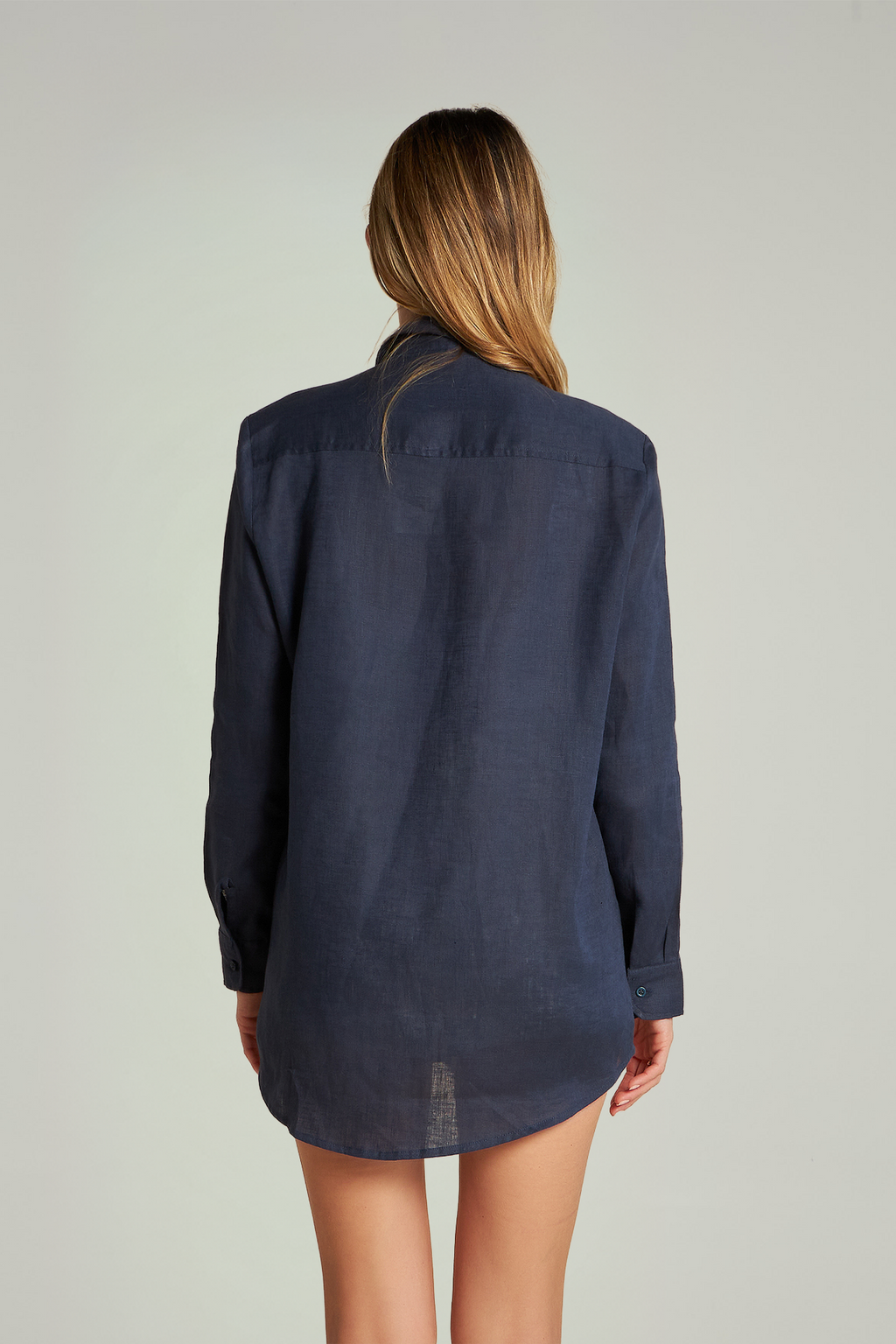 Camisão em linho bordado - Azul marinho