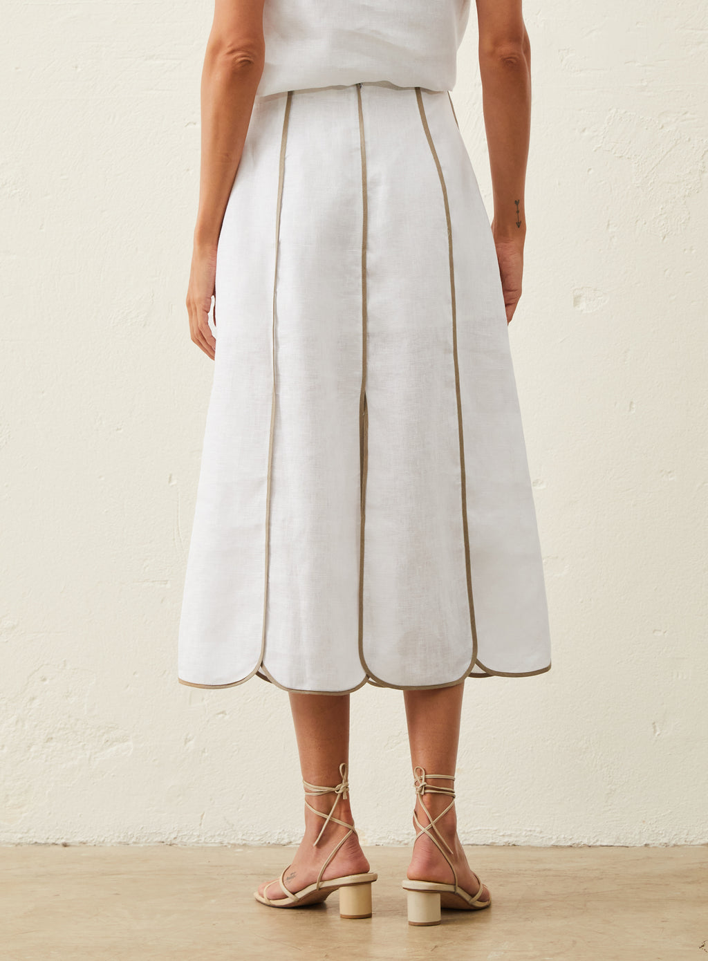 Saia Midi Em Linho Com Detalhe Bicolor - Off-White
