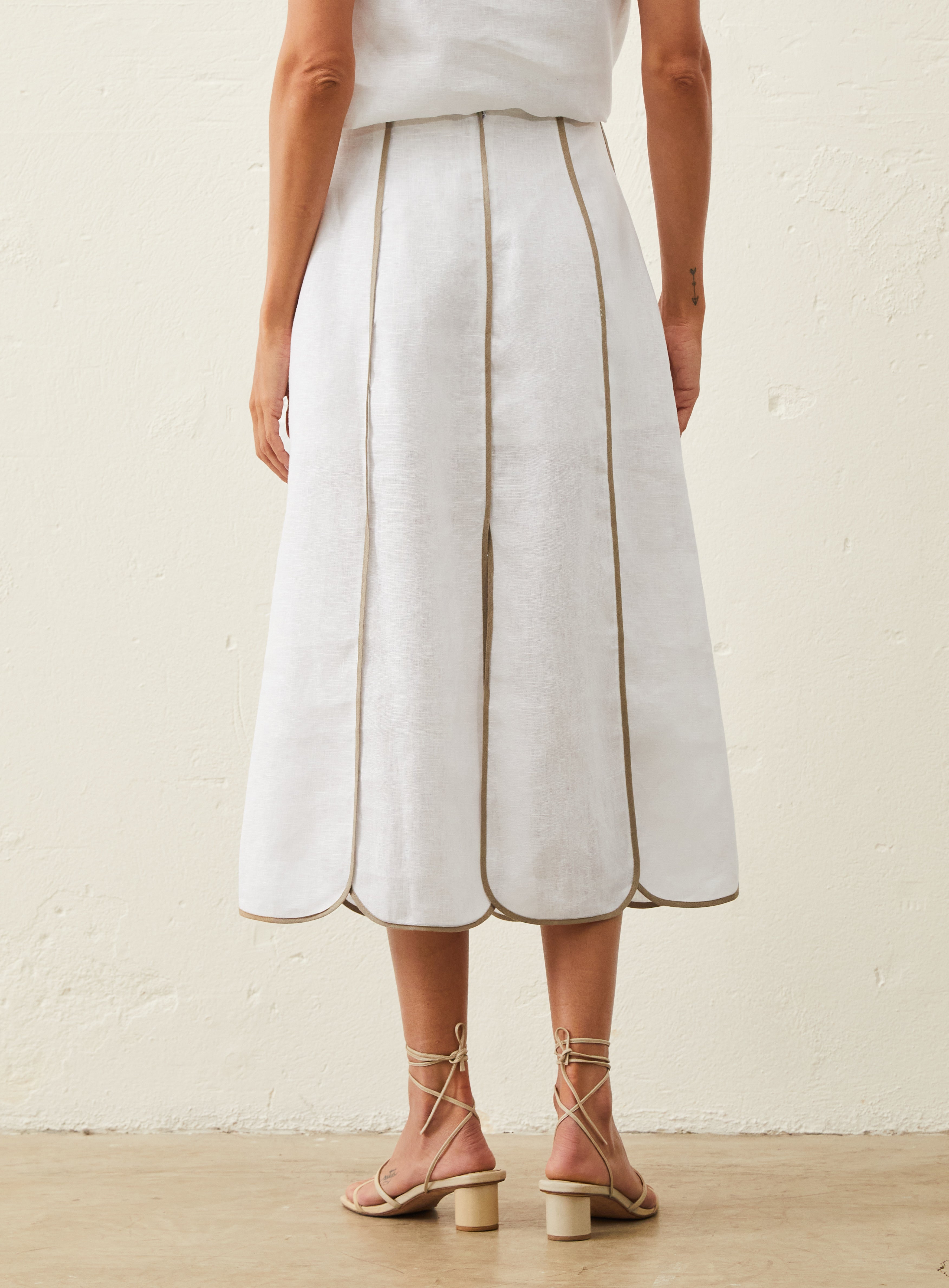 Saia Midi Em Linho Com Detalhe Bicolor - Off-White