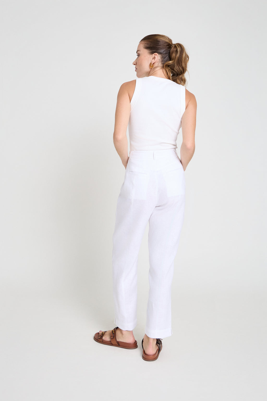Calça em linho com recortes - Branco