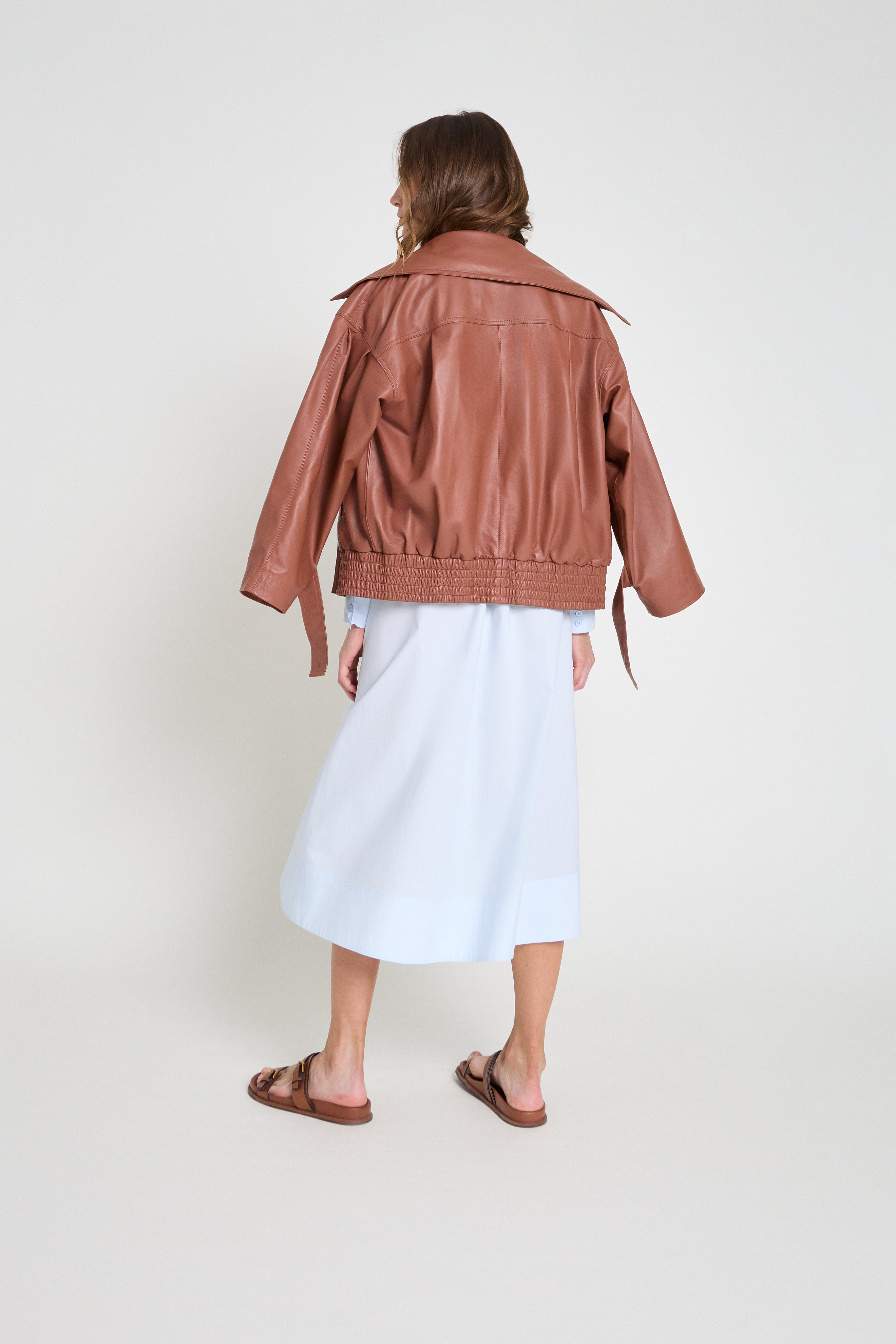 Jaqueta over em couro - Mocha