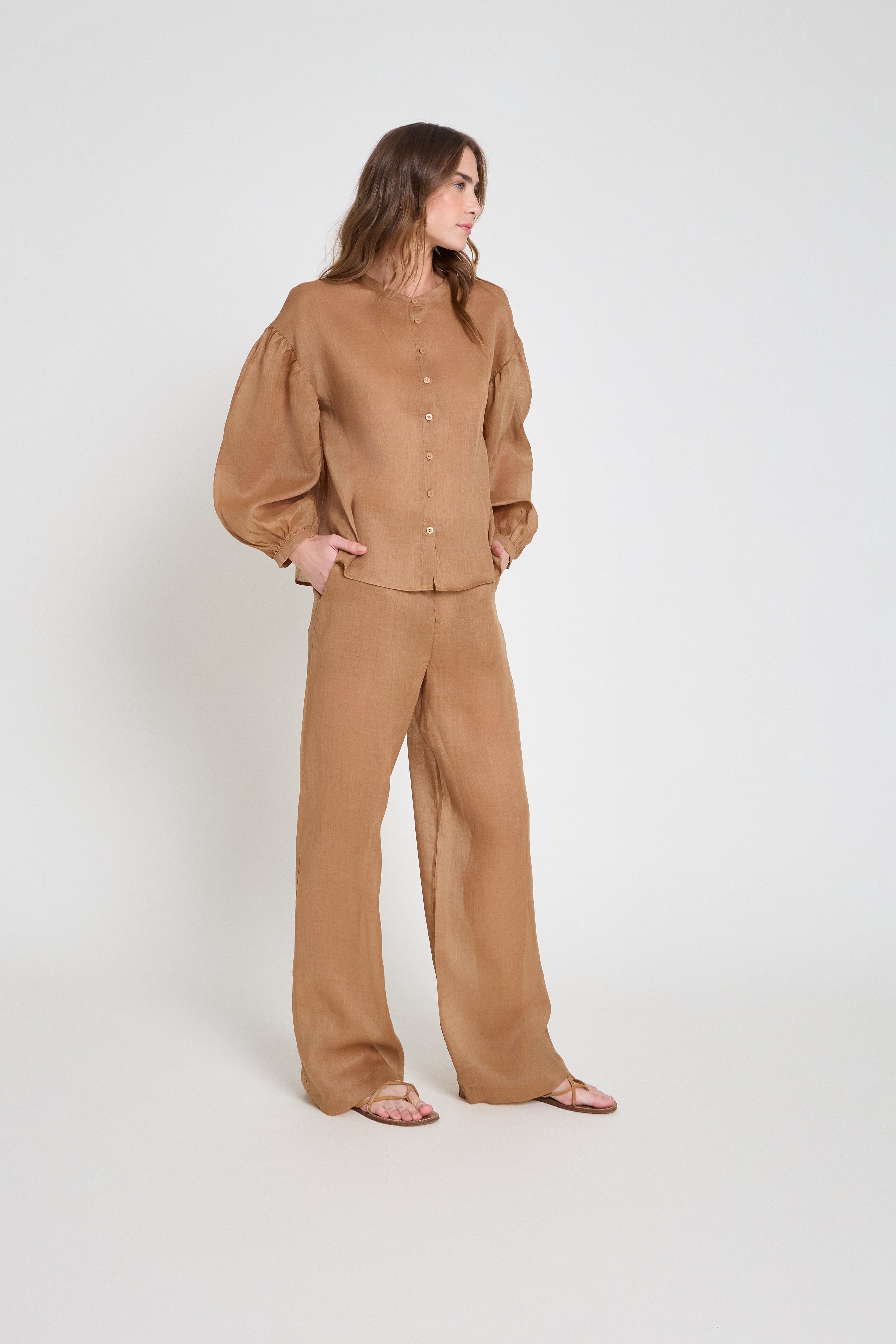 Calça wide em voil - Mocha