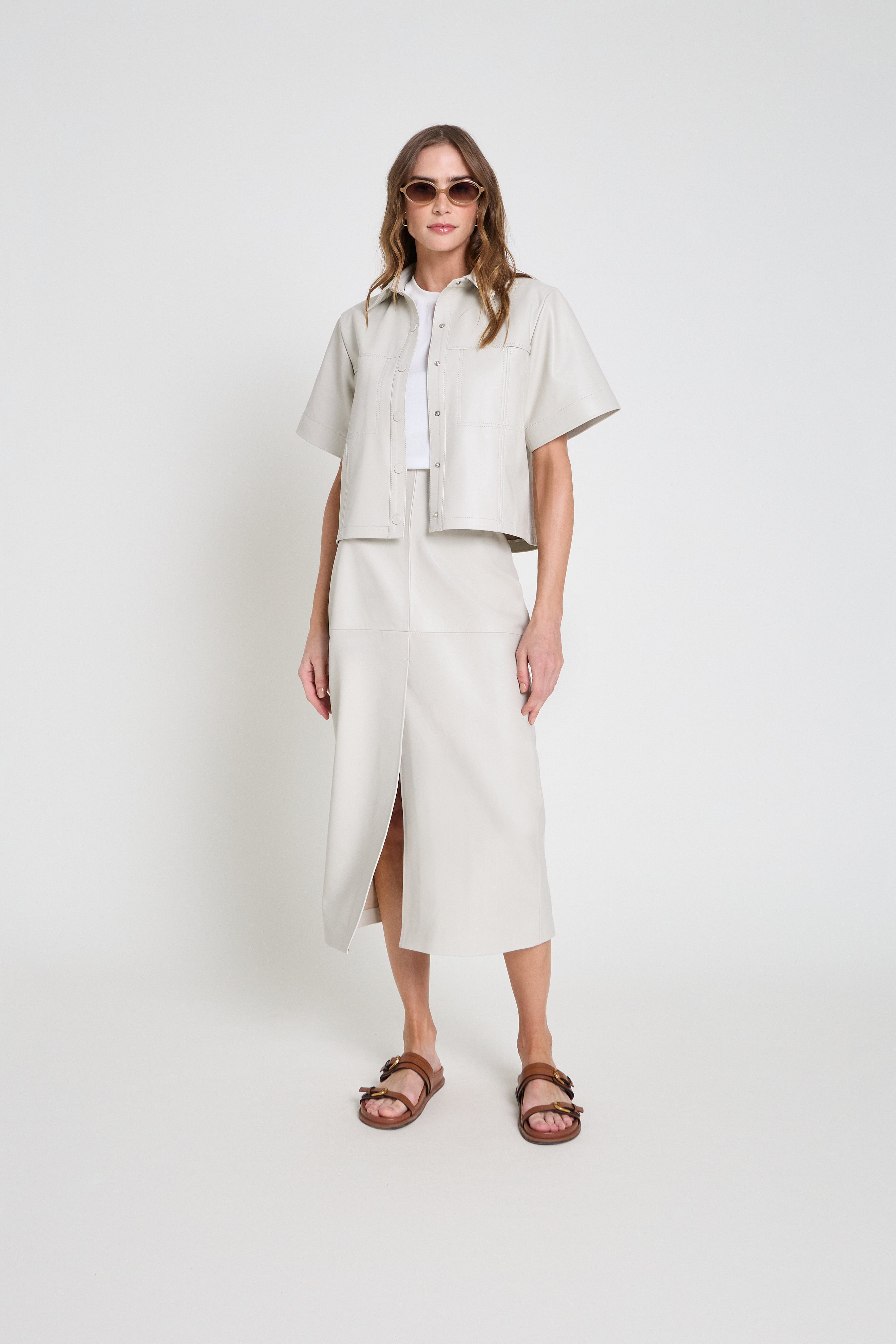 Camisa em couro manga curta - Off White