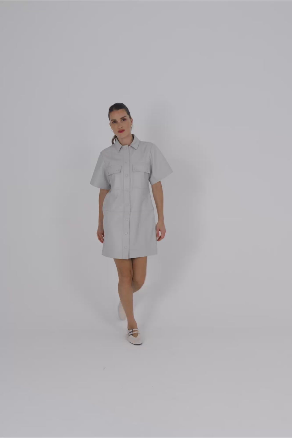 Vestido de couro bolso cargo - Off white