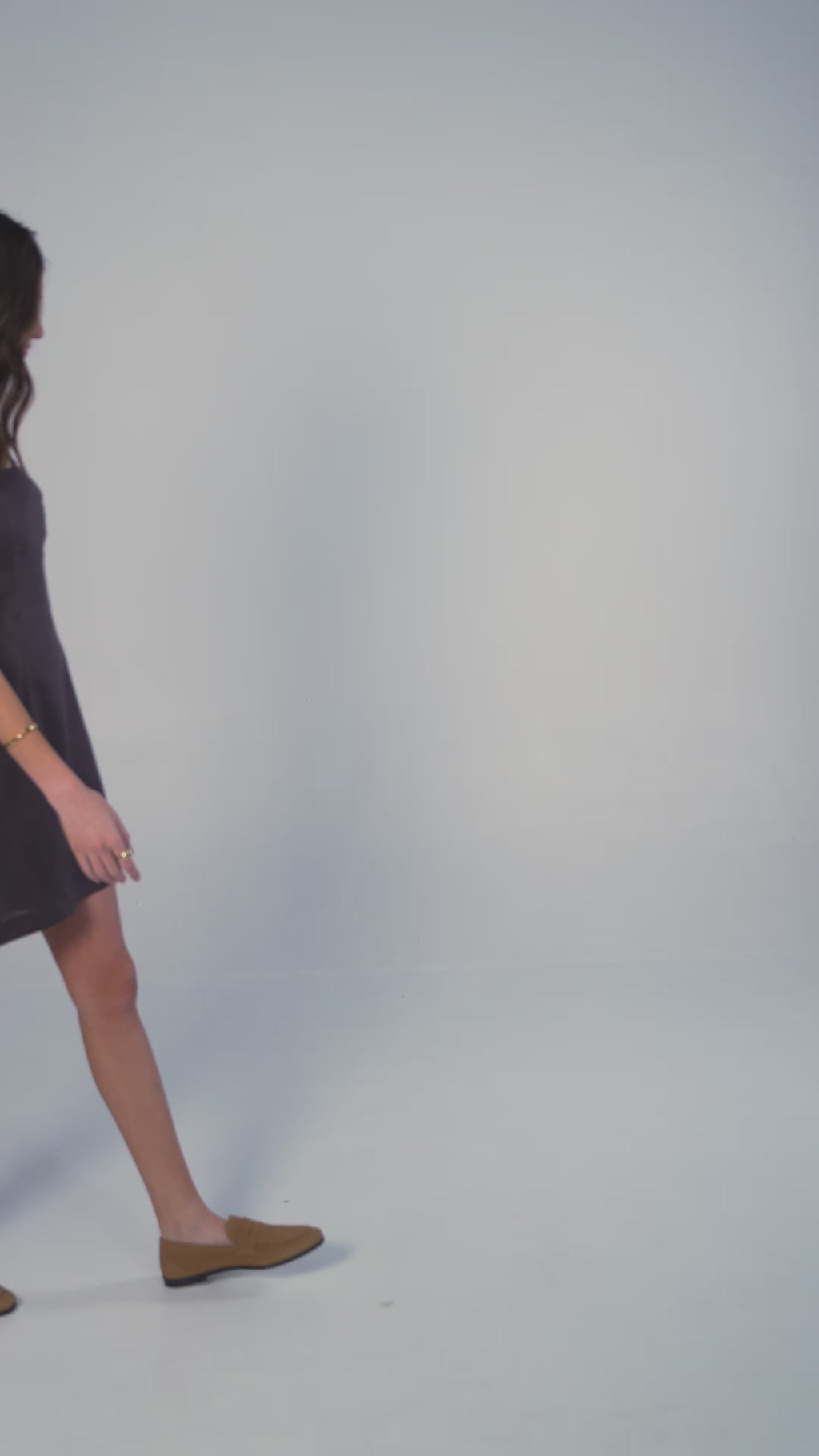 Vestido curto em Linho - Marrom