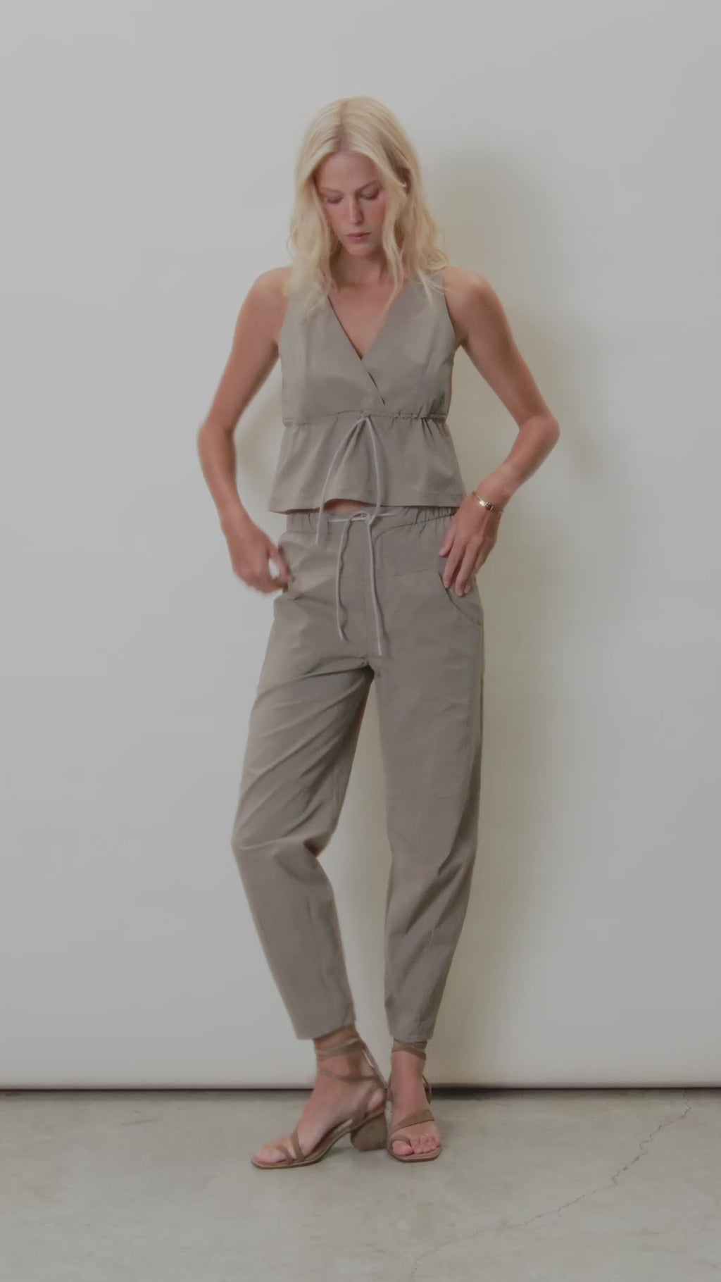 Blusa De Nylon - Bege