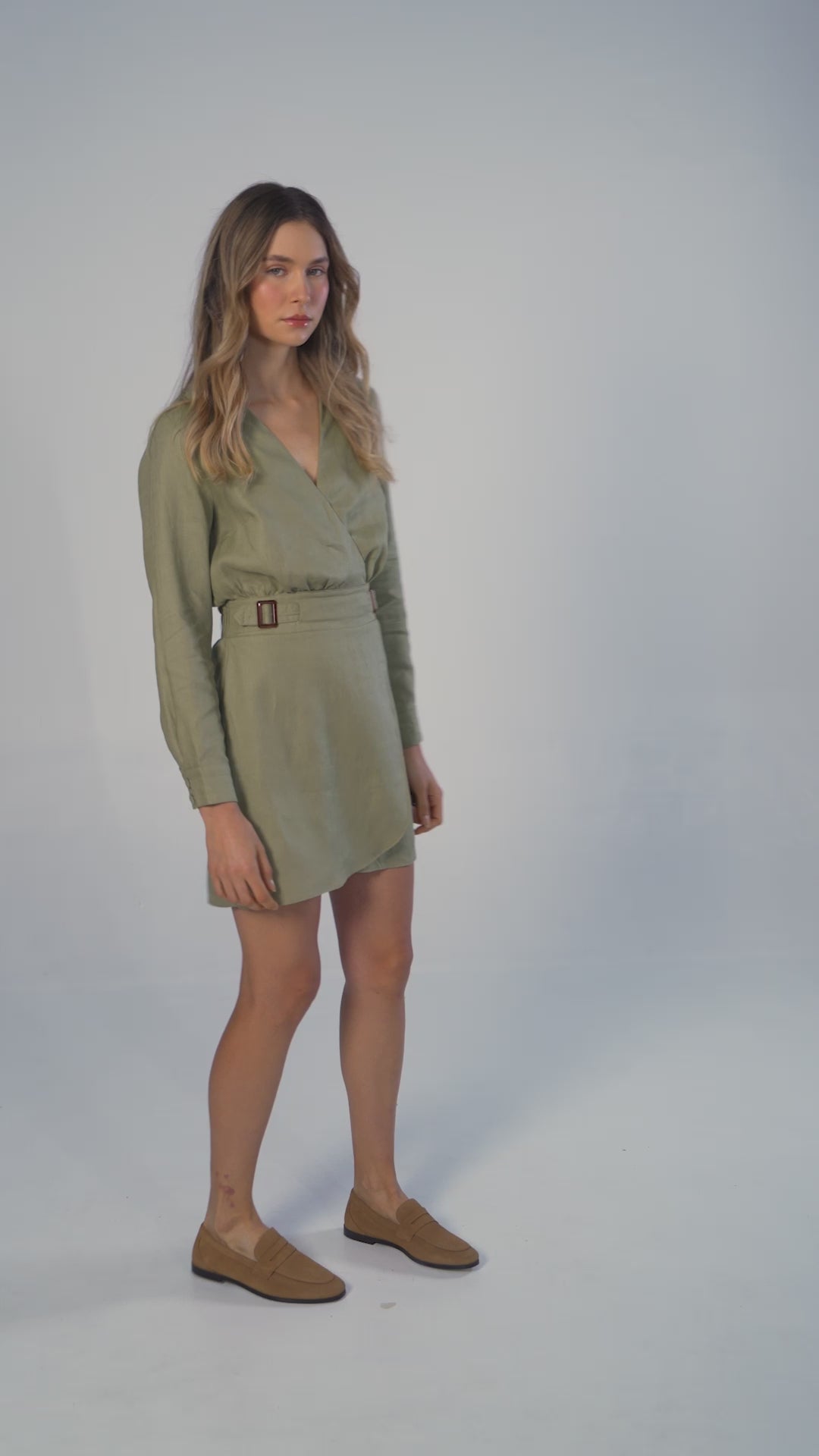 Vestido em Linho - Verde Militar Claro