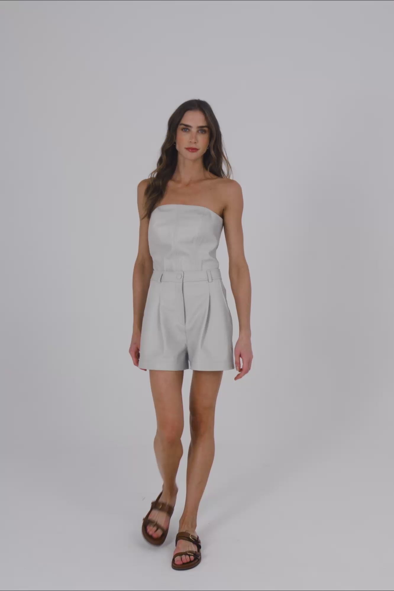 Shorts em couro com pregas -  Off White