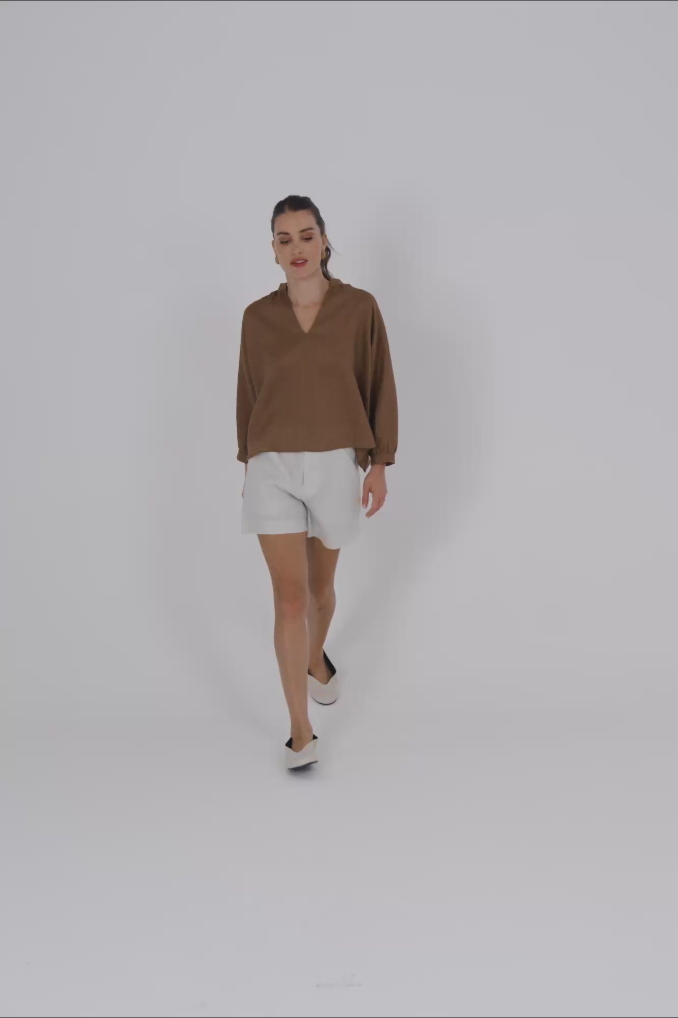 Blusa em linho manga 3/4 - Mocha