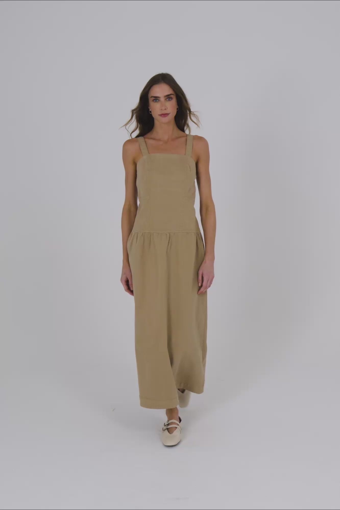 Vestido em sarja - Camelo